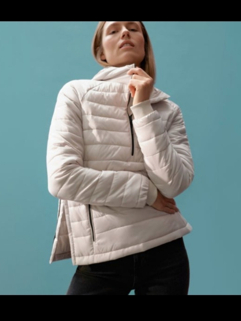 NWOT Everlane "The Renew" Lighweight Half Zip Puffer Hooded Pullover. Beige. M.